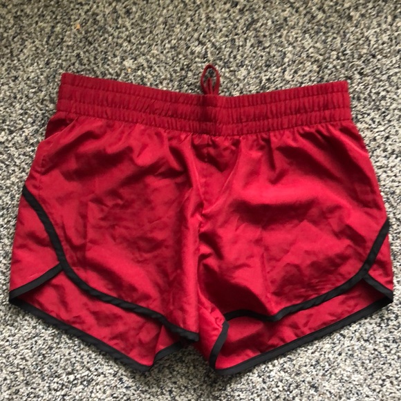 Children’s athletic shorts - Picture 2 of 4